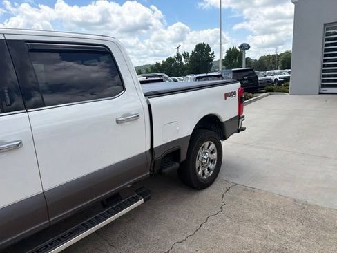 Used 2024 Ford F250 Lariat w/ Chrome Package AWD/4WD image 15