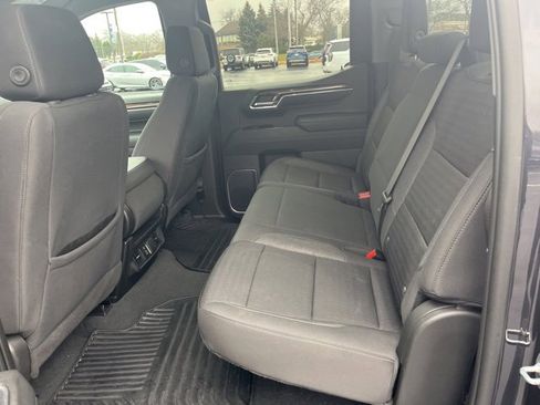 Used 2023 Chevrolet Silverado 1500 LT image 10