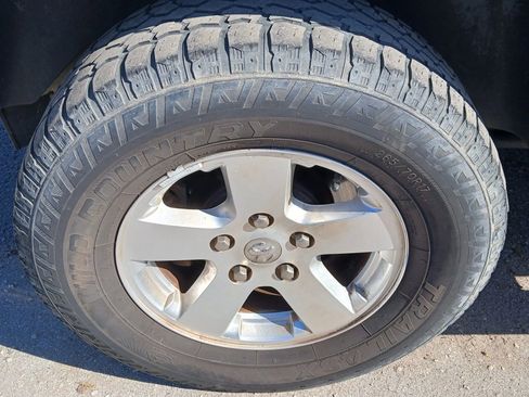 Used 2012 RAM 1500 Classic SLT w/ Protection Group image 11