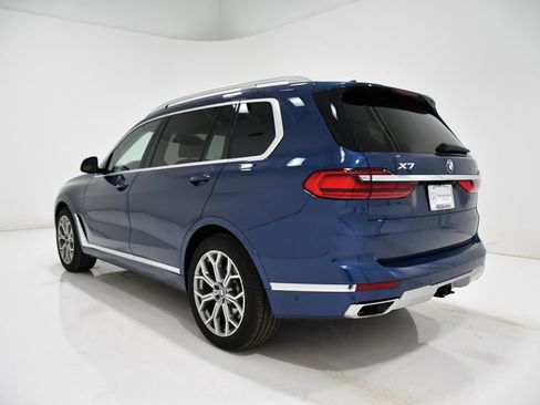 Used 2022 BMW X7 xDrive40i w/ Premium Package image 3