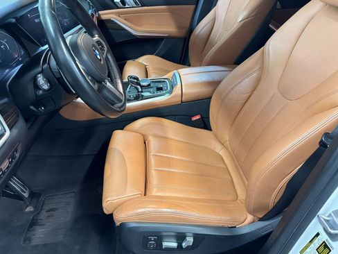Used 2019 BMW X5 xDrive40i w/ M Sport Package AWD/4WD image 5