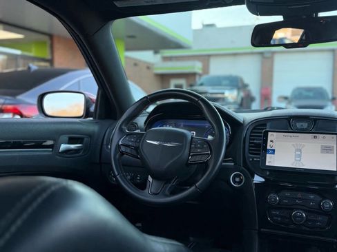 Used 2017 Chrysler 300 S w/ 300S Premium Group image 21