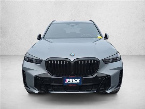 Used 2025 BMW X5 xDrive40i w/ M Sport Package image 2