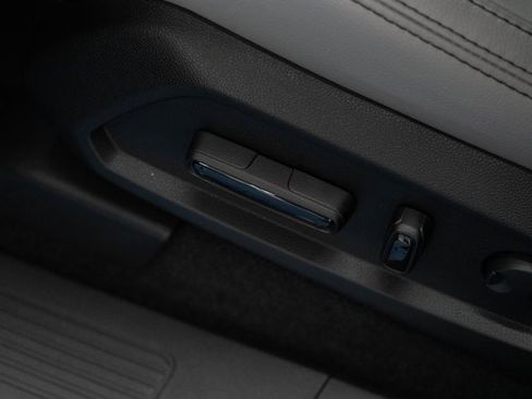 New 2025 Honda Pilot EX-L image 13