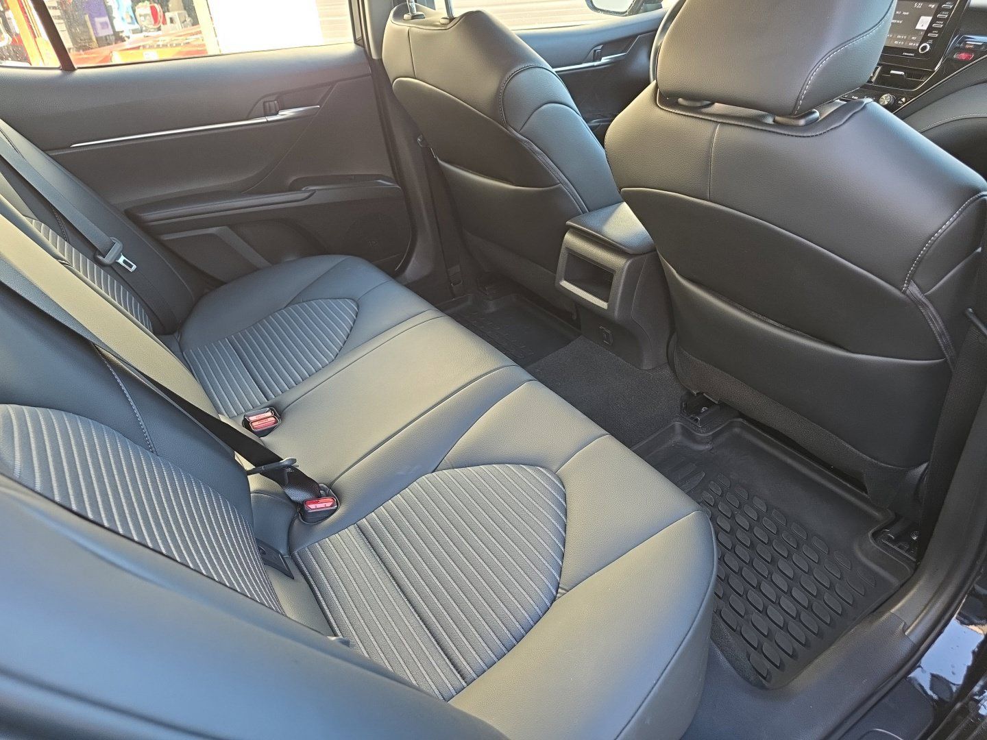 Used 2024 Toyota Camry SE AWD/4WD image 27