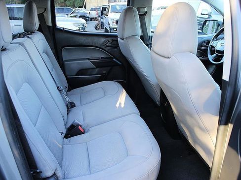 Used 2020 Chevrolet Colorado W/T w/ WT Convenience Package RWD image 18
