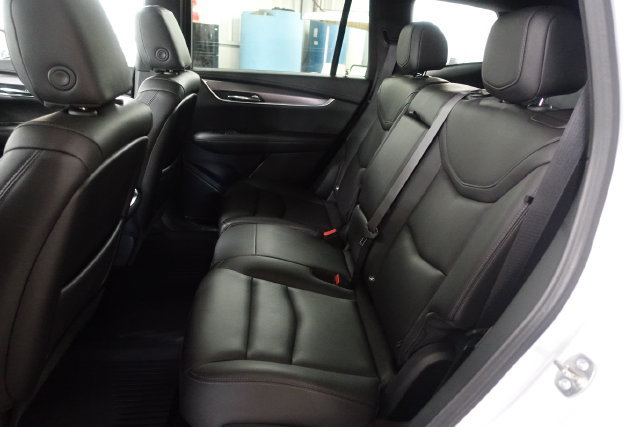 Used 2024 Cadillac XT6 Luxury w/ LPO, Floor Liner Package AWD/4WD image 21