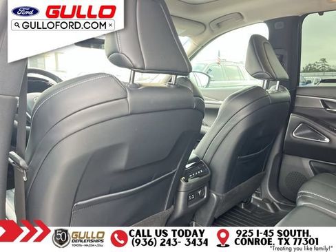 Used 2023 INFINITI QX60 Luxe w/ Performance Audio Package FWD image 15