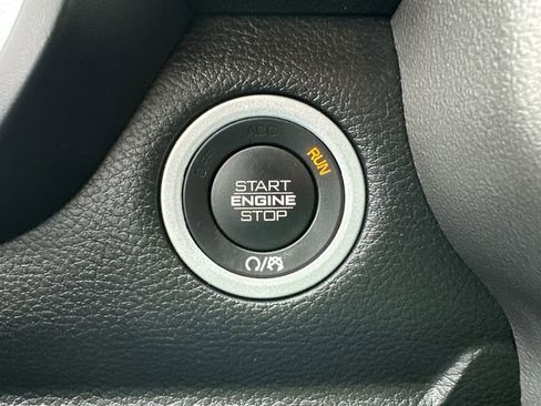 Used 2022 RAM 1500 Big Horn AWD/4WD image 32