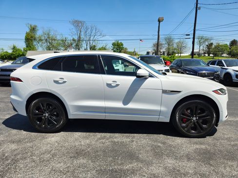 Certified 2024 Jaguar F-PACE R-Dynamic S image 6