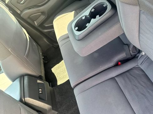 Used 2022 Nissan Frontier SV AWD/4WD image 22