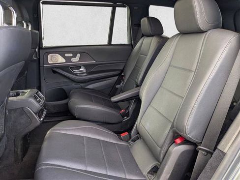 Used 2021 Mercedes-Benz GLS 450 4MATIC image 15