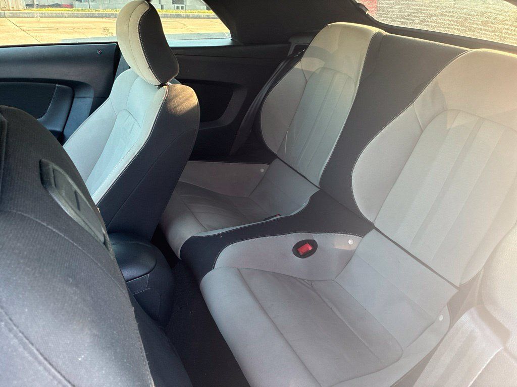 Used 2019 Ford Mustang Convertible w/ Black Accent Package RWD image 18