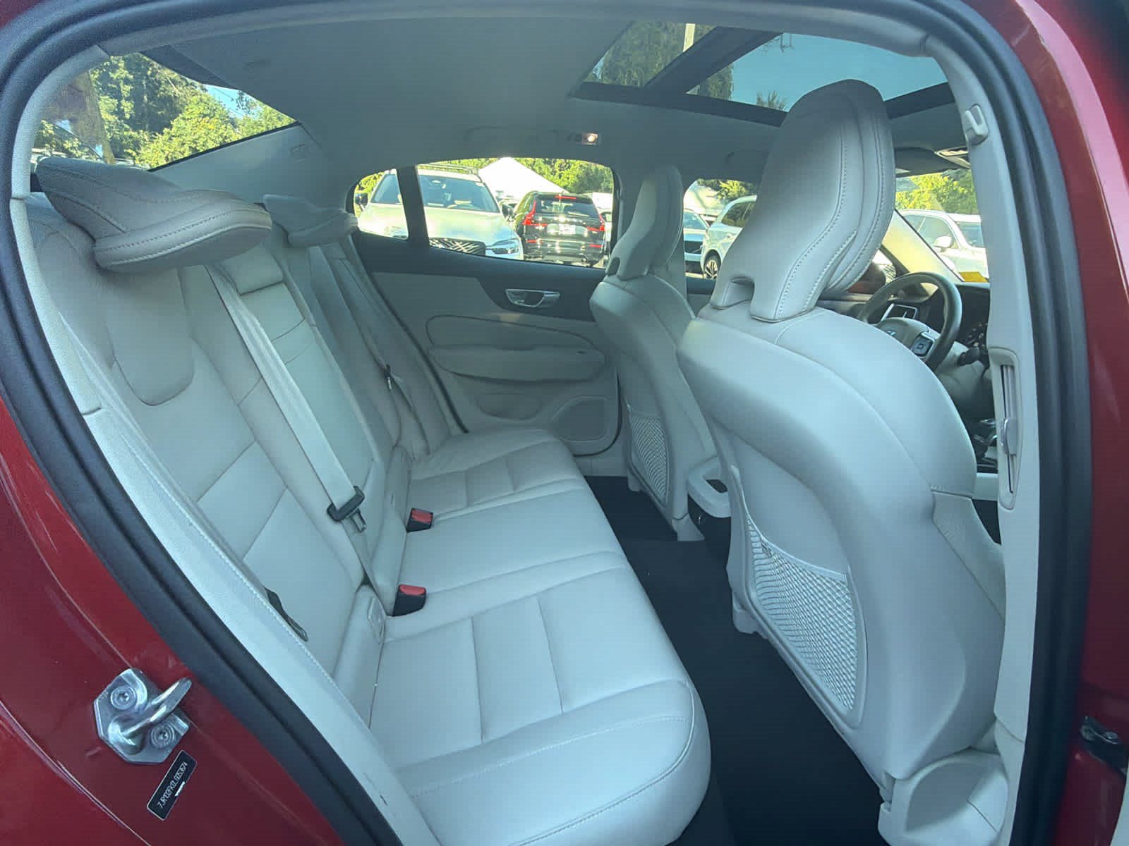 Used 2020 Volvo S60 T5 Momentum FWD image 22