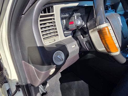 Used 2007 Lincoln Navigator 2WD image 16