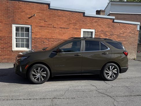Used 2023 Chevrolet Equinox LT AWD/4WD image 1