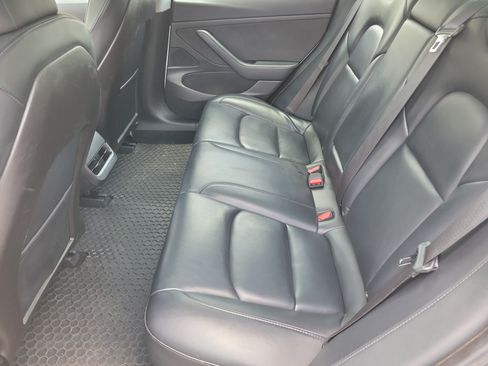 Used 2020 Tesla Model 3 Standard Range Plus RWD image 5