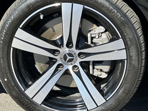 Certified 2025 Mercedes-Benz C 300 Sedan image 30