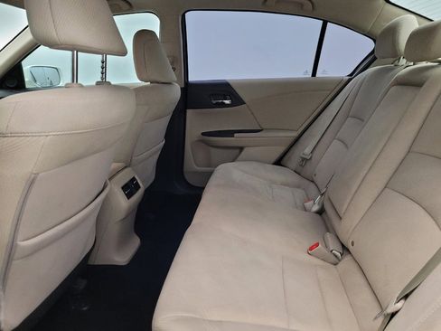 Used 2017 Honda Accord EX image 18