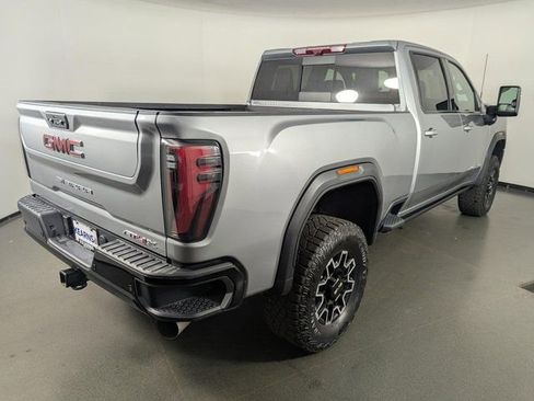 Used 2025 GMC Sierra 2500 AT4X image 7