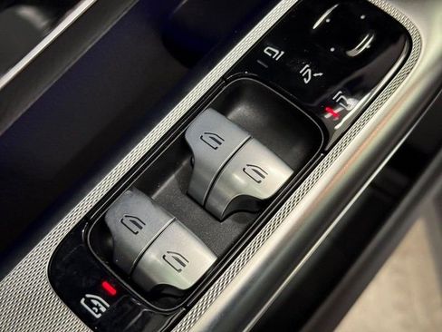 New 2026 Mercedes-Benz GLC 300 GLC 300 image 16