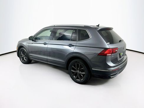 Used 2022 Volkswagen Tiguan SE FWD image 5