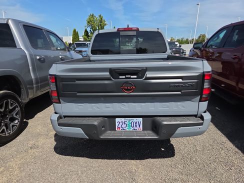 Used 2026 Nissan Frontier PRO-4X AWD/4WD image 4