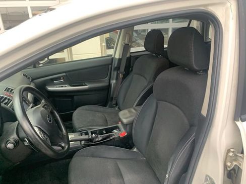 Used 2015 Subaru Crosstrek 2.0i Premium w/ Moonroof Package AWD/4WD image 8