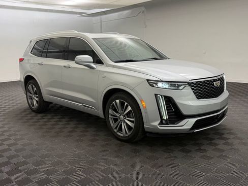 Used 2020 Cadillac XT6 Premium Luxury w/ Platinum Package AWD/4WD image 7