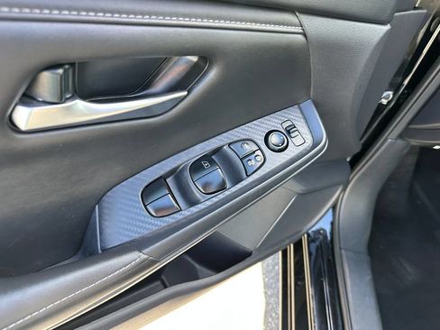 Used 2024 Nissan Sentra SV FWD image 18