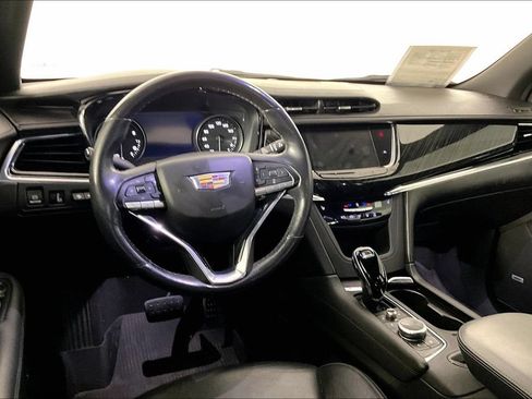 Certified 2020 Cadillac XT6 Premium Luxury AWD/4WD image 3