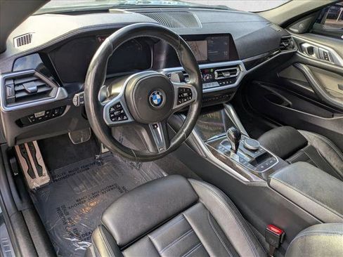Used 2022 BMW M440i Convertible image 9