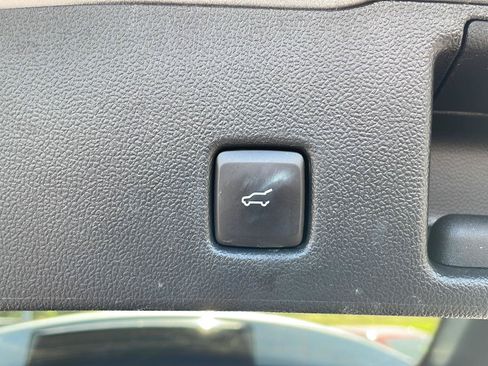Used 2023 Ford Escape Active AWD/4WD image 29