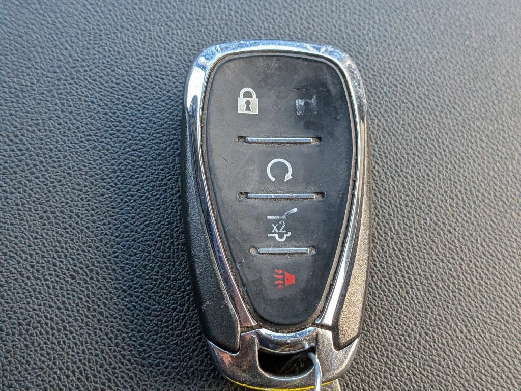 Used 2021 Chevrolet Equinox LT FWD image 30