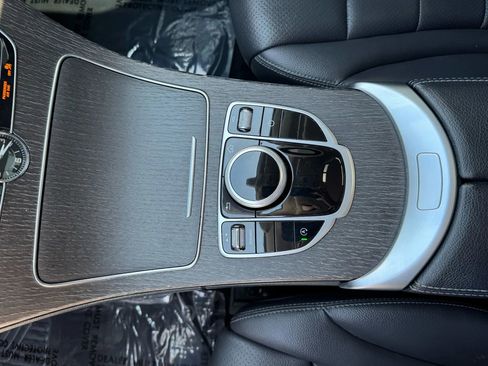 Used 2019 Mercedes-Benz C 300 Sedan w/ Premium Package image 17