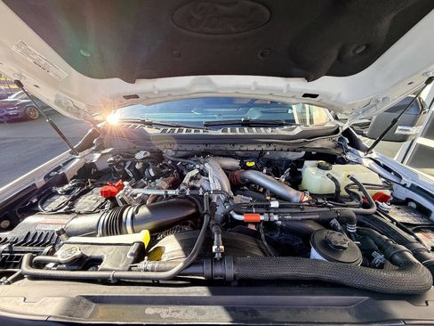 Used 2024 Ford F450 Platinum w/ FX4 Off-Road Package image 53