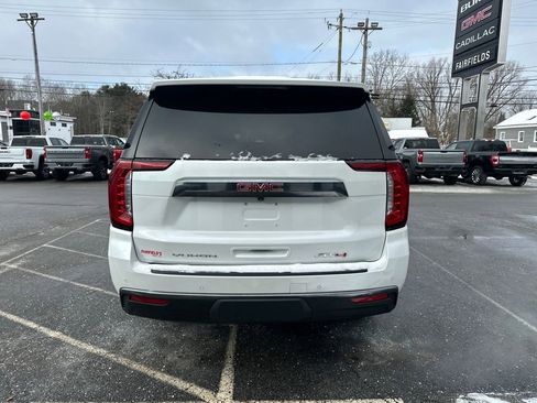 Used 2023 GMC Yukon XL AT4 w/ AT4 Premium Plus Package image 4