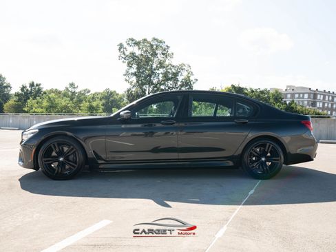 Used 2016 BMW 750i w/ M Sport Package image 4