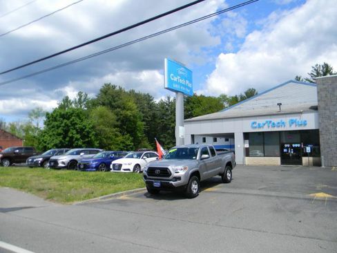 Used 2020 Toyota Tacoma SR w/ SR Convenience Package AWD/4WD image 10