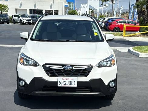 Certified 2022 Subaru Crosstrek 2.0i Premium w/ Popular Package #4A AWD/4WD image 2