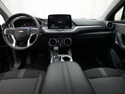 Used 2025 Chevrolet Blazer LT image 5