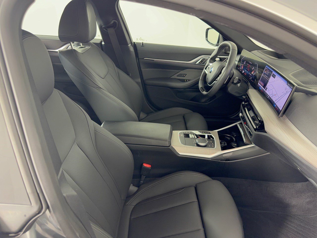 Certified 2026 BMW 430i w/ Premium Package RWD image 30