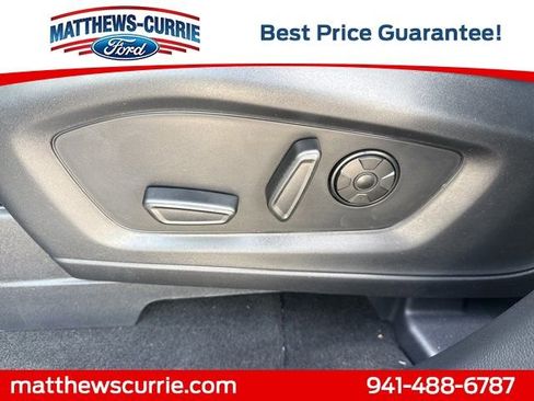 New 2026 Ford Explorer Platinum image 9