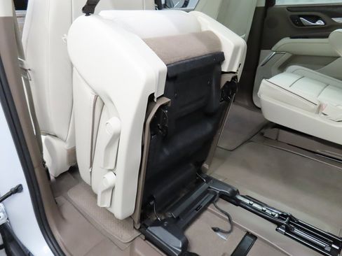 Used 2024 GMC Yukon Denali image 68