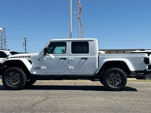 New 2026 Jeep Gladiator Mojave w/ Steel Bumper Group AWD/4WD image 6