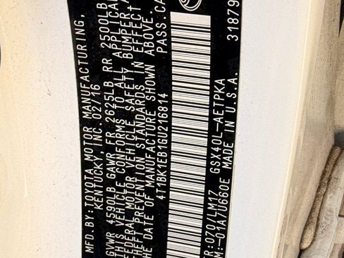 Used 2016 Toyota Avalon Limited image 13