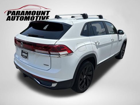 Used 2024 Volkswagen Atlas Cross Sport SE AWD/4WD image 7