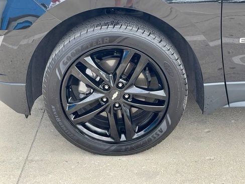 Used 2020 Chevrolet Equinox LT w/ Midnight Edition AWD/4WD image 11