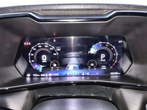 Used 2024 Chevrolet Colorado LT image 15