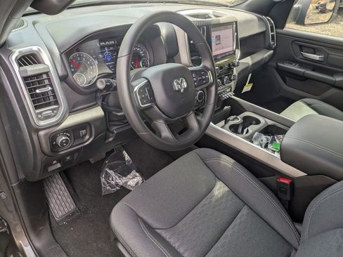 New 2026 RAM 1500 Express AWD/4WD image 13